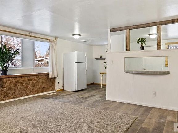 4th image of 225 Utley Cir