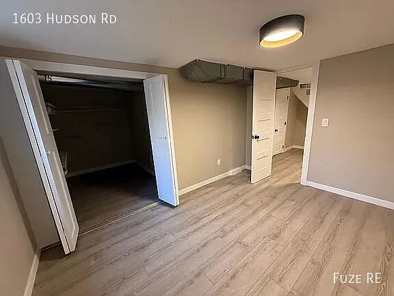 Charming 4-Bed Sanctuary in Saint Paul - Cozy Comfort at 1603 Hudson Rd! — Photo 4