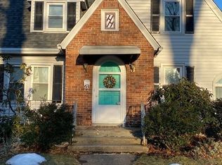 63 Eckington St, Springfield, MA 01108