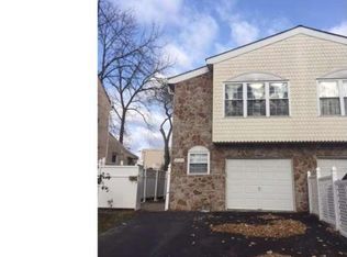 8050 Erdrick St, Philadelphia, PA 19136