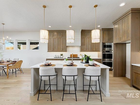 6th image of this home