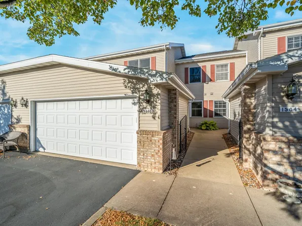 1506 Dickenson Ct, Neenah, WI 54956