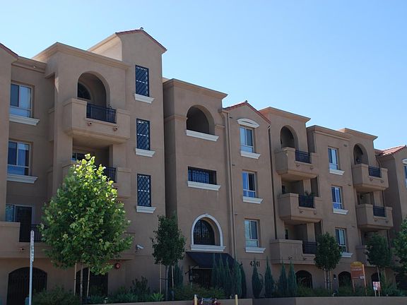 Villa del Rey exterior