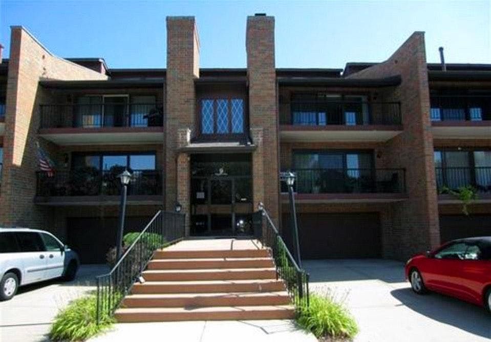 1st image of 9 Cinnamon Creek Dr