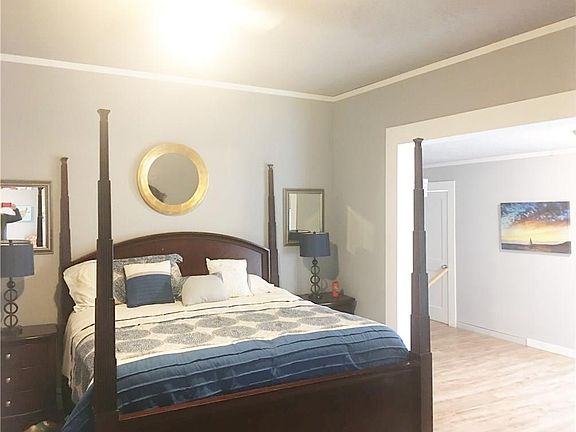 3rd image of 1803 Speedway St