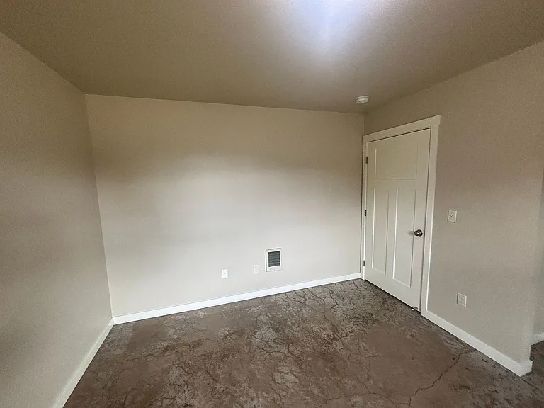 1424 Gleason Ave — Photo 32