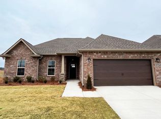17763 Cabernet St, Athens, AL 35613