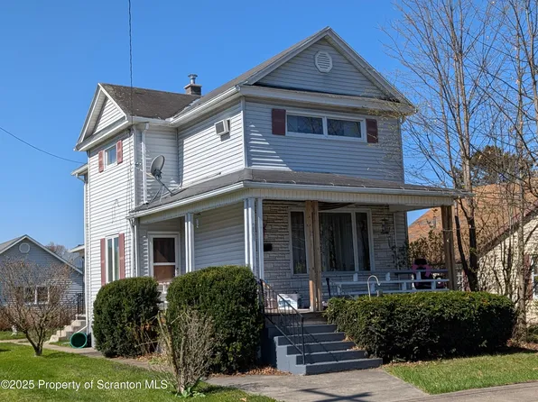 231 Bowman St, Dickson City, PA 18519