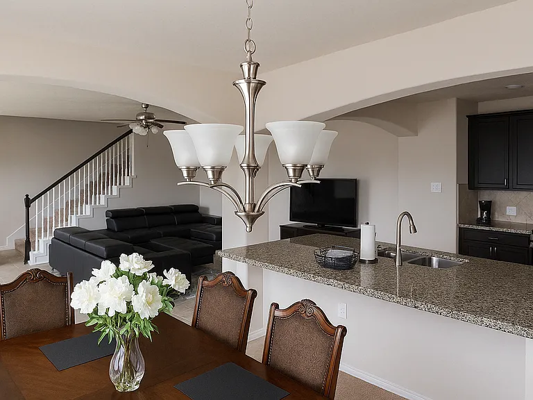 8311 Greys Ln — Photo 7