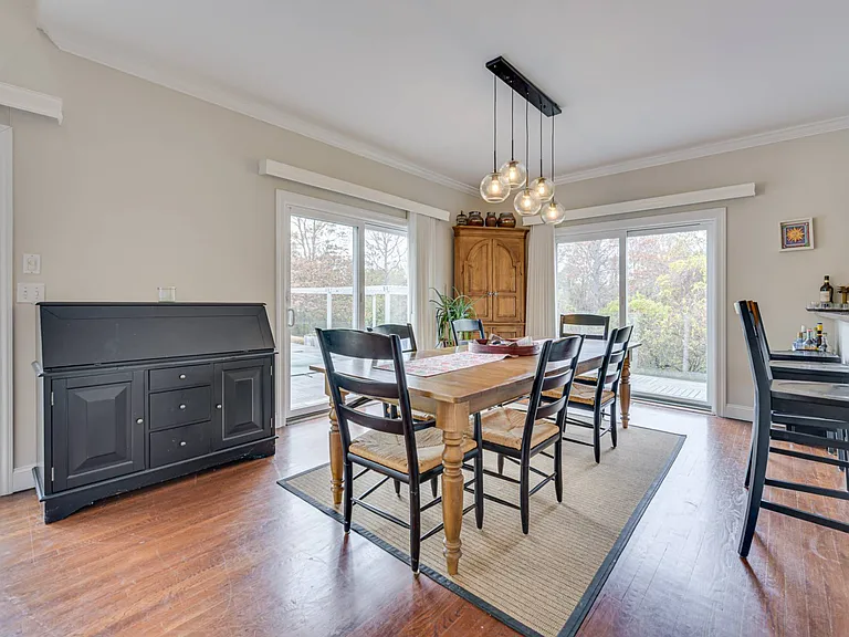 105 McGregor Dr — Photo 6