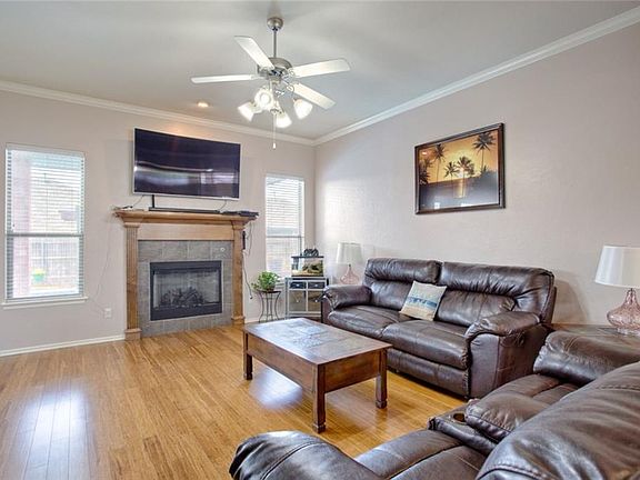 4th image of 4113 Scissortail Dr