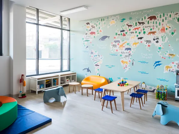 181 Front Street image 10 of 13