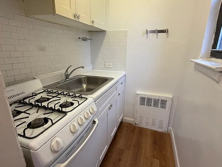 109-15 37th Ave #6B — Photo 3