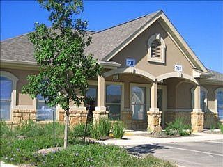 4th image of 1619 Common St #801