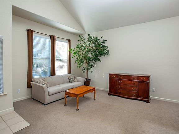 2nd image of 832 Holly Ln