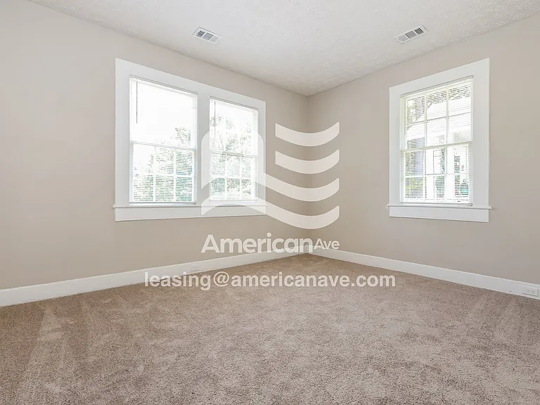 676019_013_wm_-_bedroom_12887750.jpg