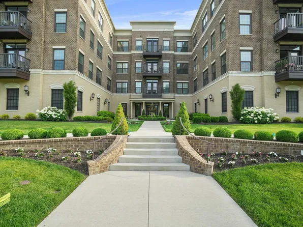 1670 E Broad St #208, Columbus, OH 43203
