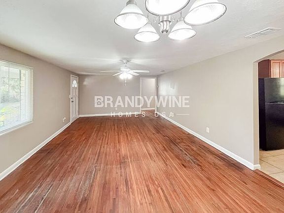 5th image of 1001 Fields Rd