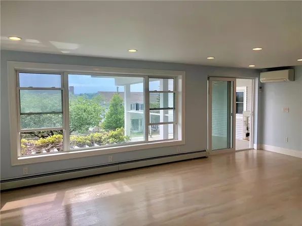249 Tuckerman Ave #1, Middletown, RI 02842