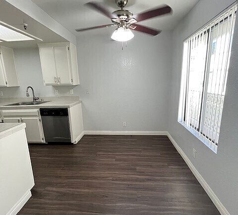 4th image of 4823 W 118th Pl #2