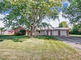 4220 Bentley Dr, Springfield, OH 45504