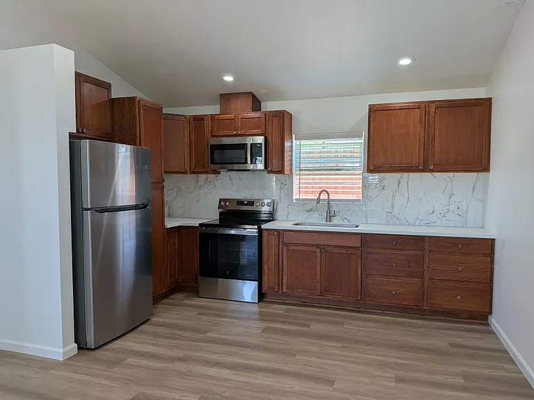 841 Orchard Rd — Photo 9
