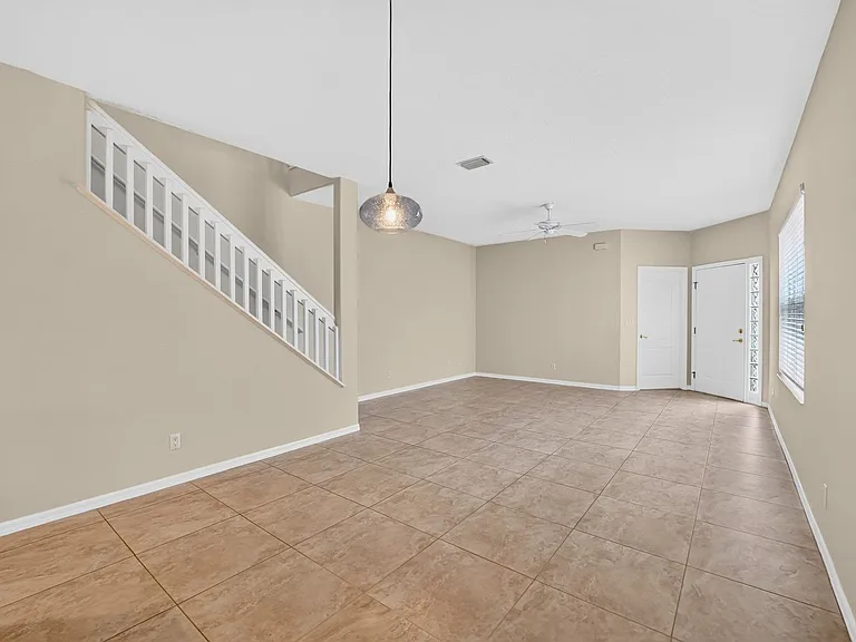 506 Tyler Ave — Photo 9
