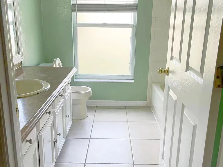 1726 Tealbriar Ave — Photo 7