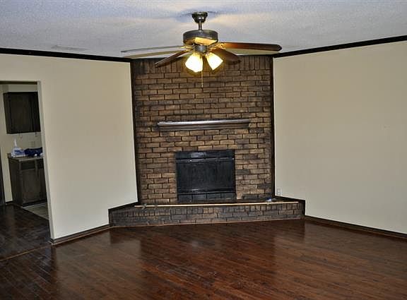 4th image of 504 S Garrett Ave
