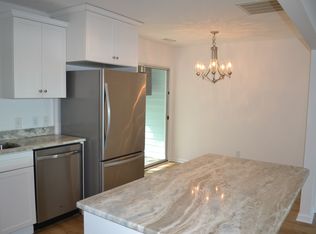 300 Osprey Ridge Dr, Emerald Isle, NC 28594