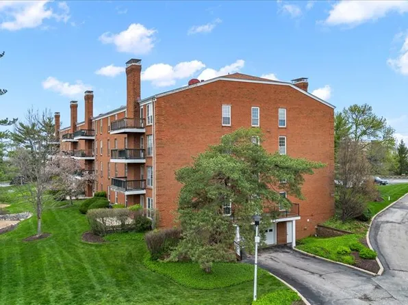10358 Chimney Rock Dr APT 2, Saint Louis, MO 63146