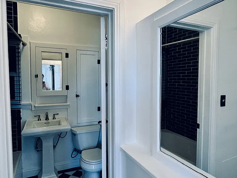 535 N Alexandria Ave #101 — Photo 7