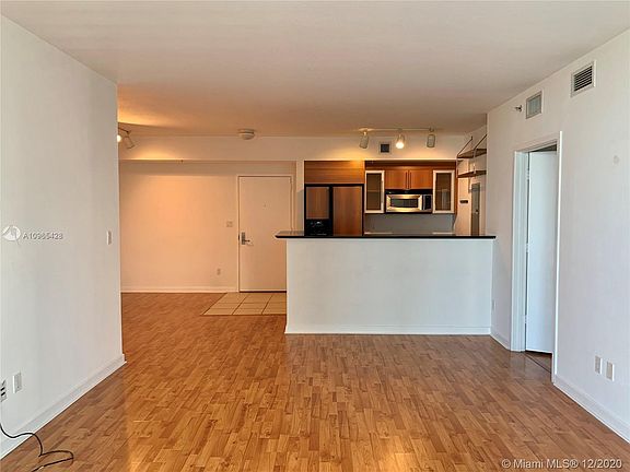 3rd image of 335 S Biscayne Blvd APT 2608