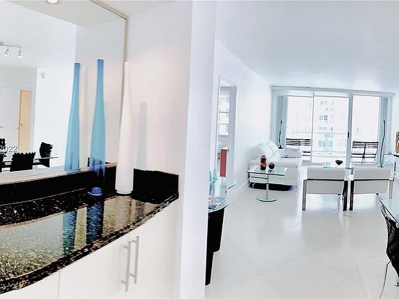 5th image of 5151 Collins Ave APT 828