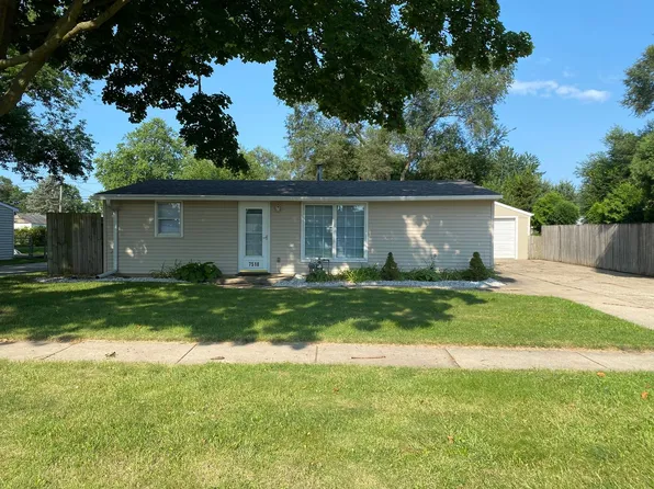 7518 Cadet Rd, Machesney Park, IL 61115