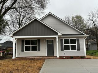 1208 N Walnut St, Kannapolis, NC 28081