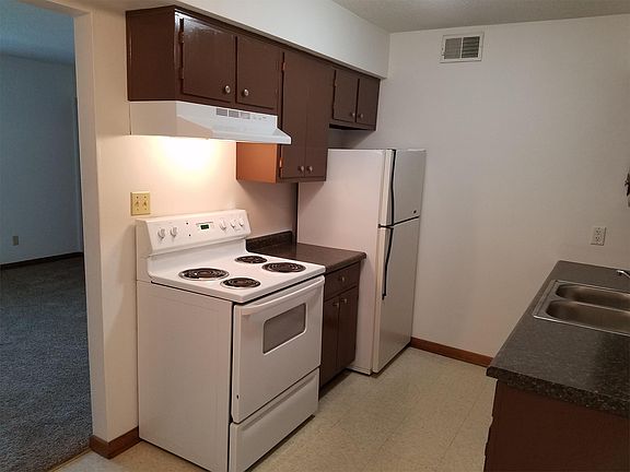 4th image of 2000 Valley Park Dr #11