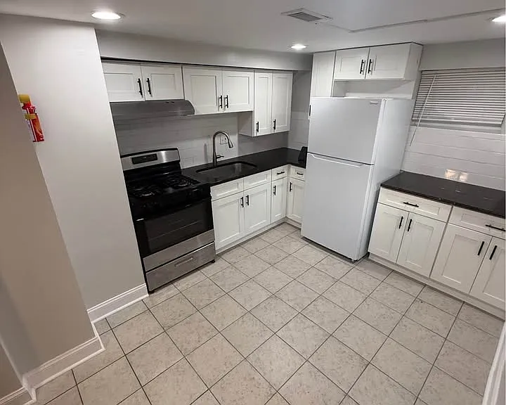7405 Beech Ave — Photo 2