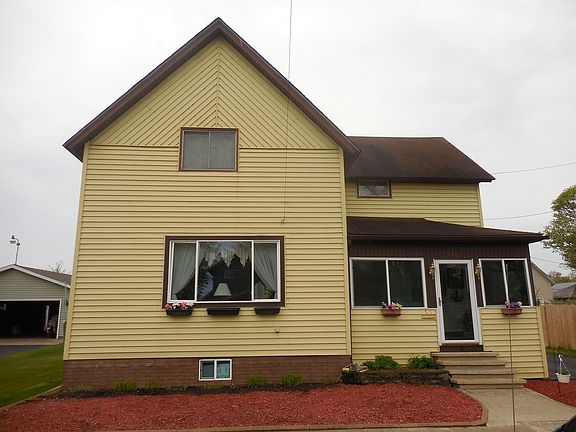 2nd image of 515 Garden Ave