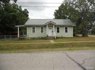 316 Oak St S, Houston, MO 65483