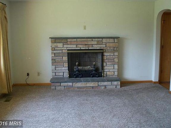 4th image of 10453 Monta Vista Dr
