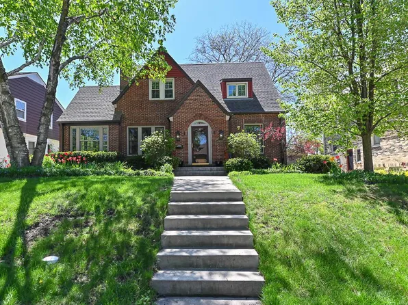 6111 West Wisconsin AVENUE, Wauwatosa, WI 53213