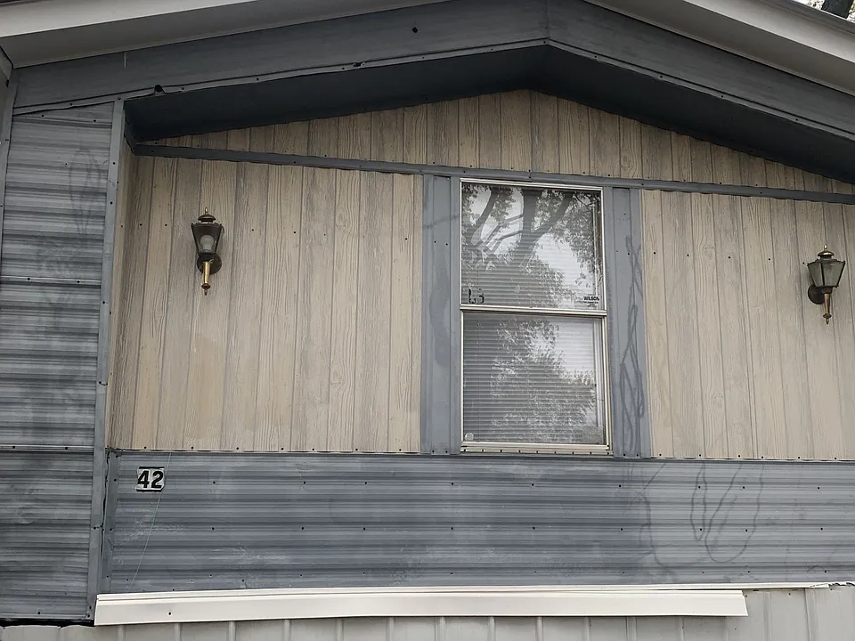 42 Yoakum Cir