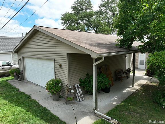5th image of 11463 Barnum Lake Rd