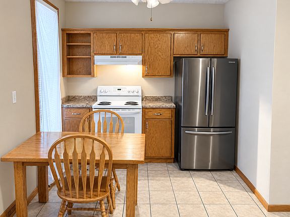 3rd image of 1113 Edgerton St