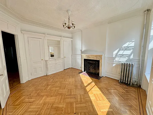 Rented by Compass | media 22