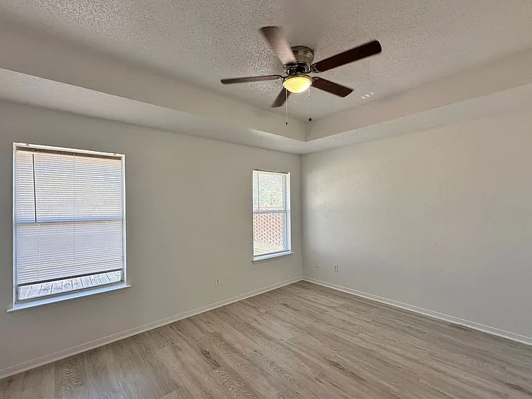 3004 Sundown Ln — Photo 13