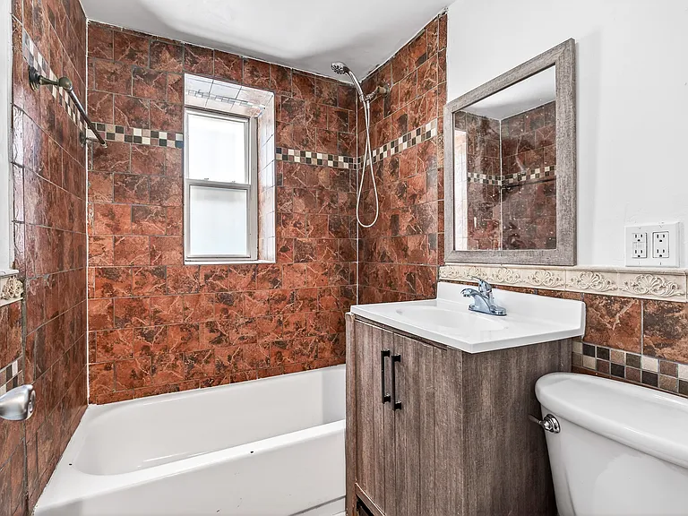 135 Van Wagenen Ave #G — Photo 8