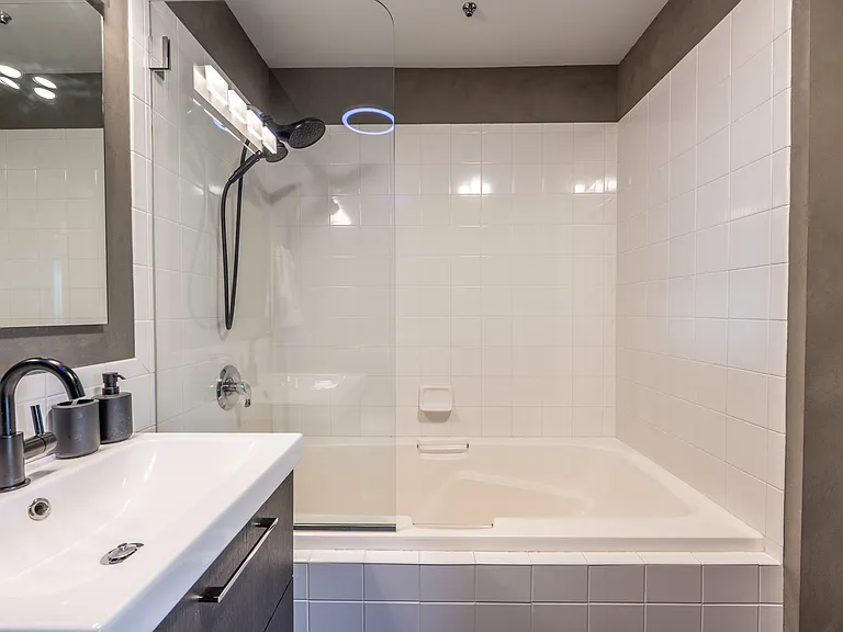475 W 12th Ave #5A — Photo 24