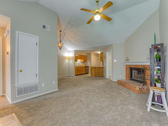 5th image of 1512 Beaver Trail Dr